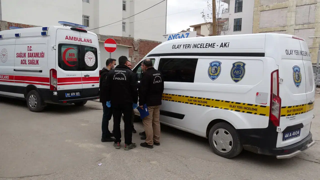 Malatya'da acı olay : 17 yaşındaki genç, evde ölü …