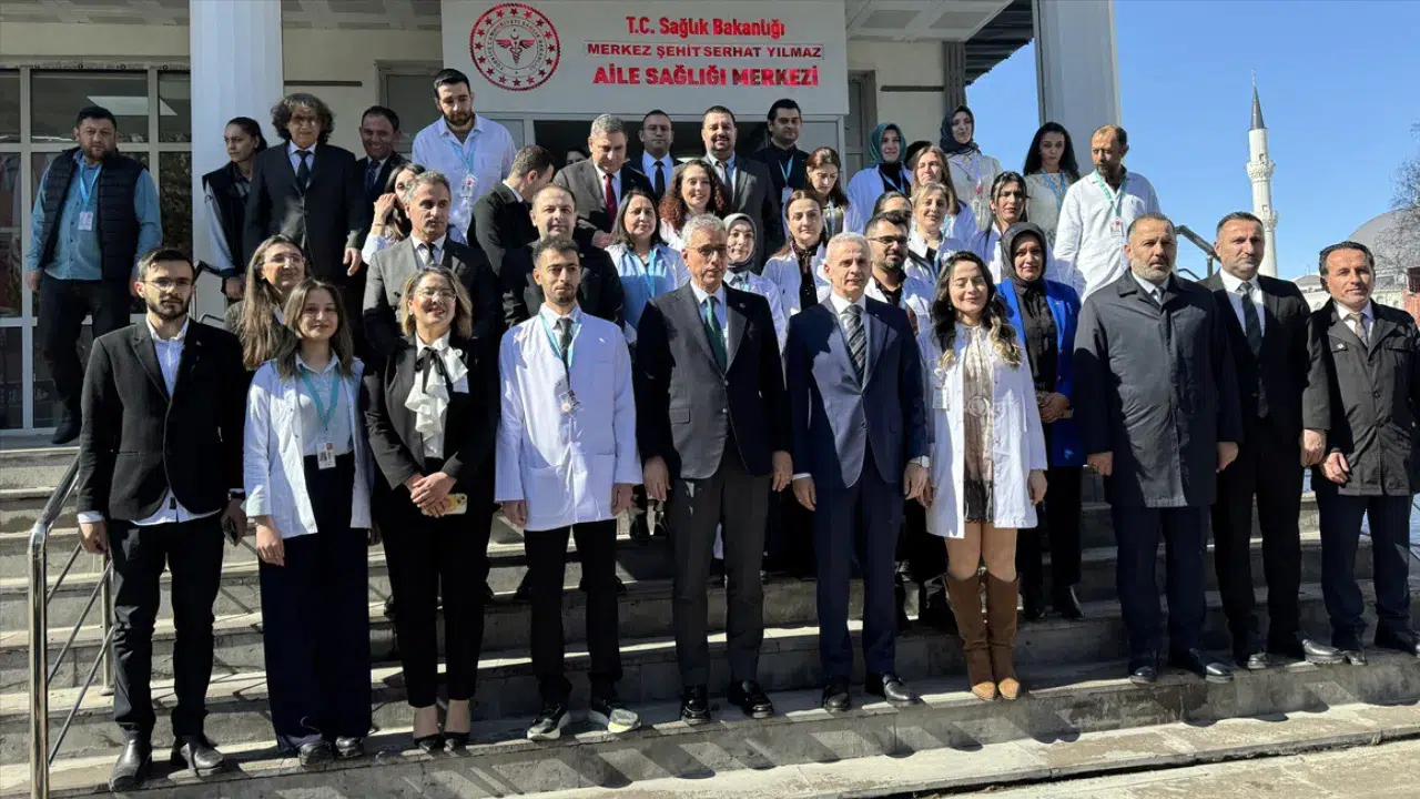 Sağlık Bakanı Memişoğlu Ardahan’da sağlık yatırımlarını inceledi