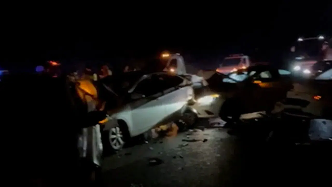 Bolu'da bayram dönüşü trafiğinde zincirleme kaza : TEM Otoyolu'nda 5 araç birbirine girdi