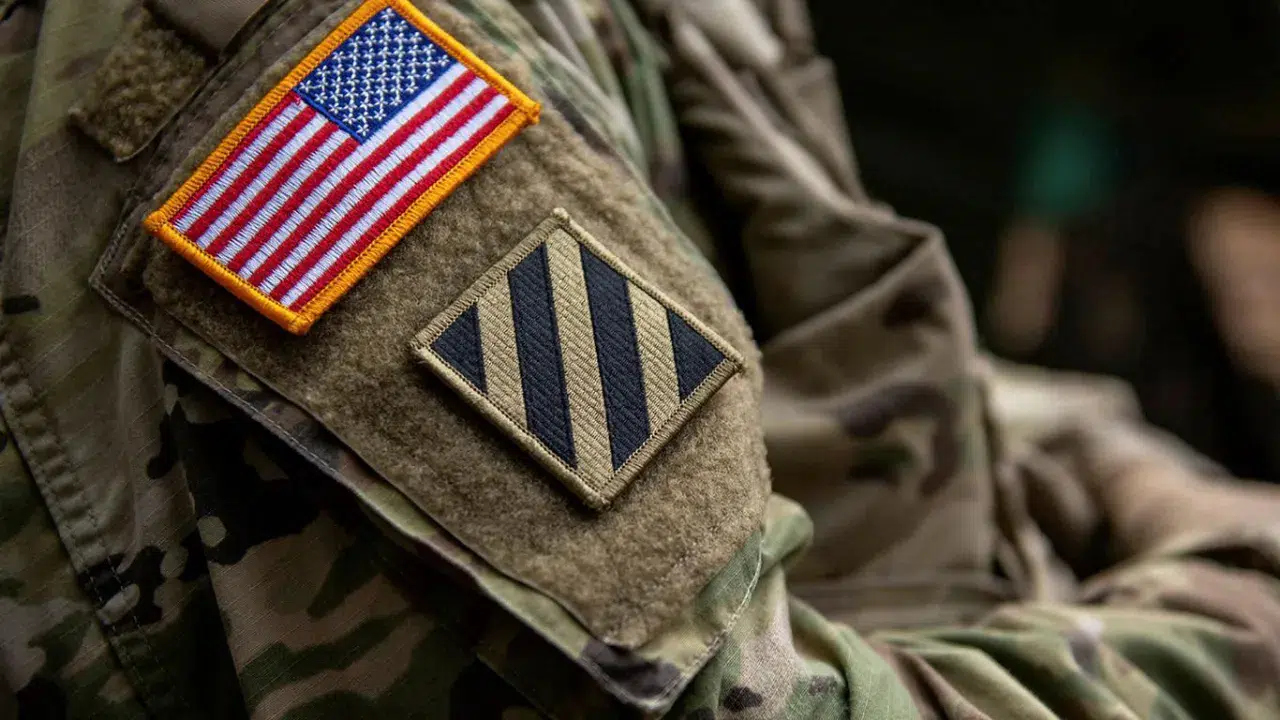 İran, ABD üslerini bombaladı : Kaçan komutan ve askerlerin peşindeyiz