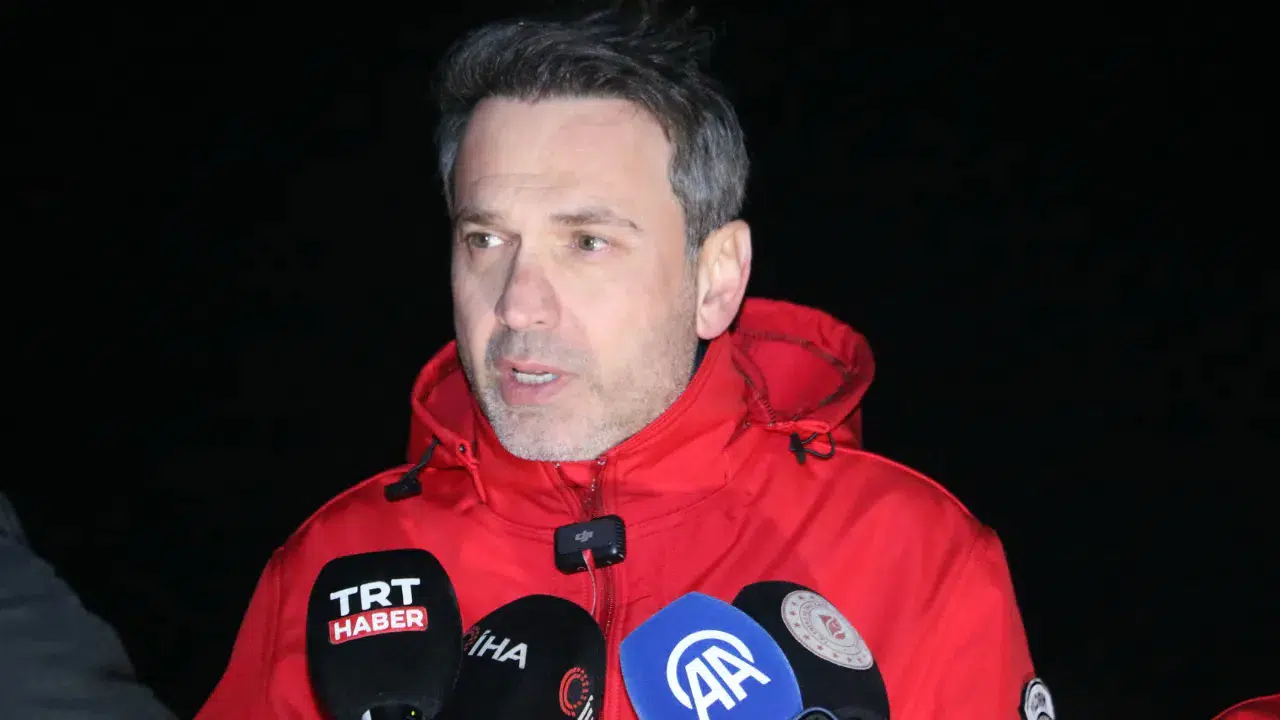 Bakan Bayraktar, Yıldırım Sondaj Gemisi'nde konuştu : Hedef 8 milyon haneye doğalgaz