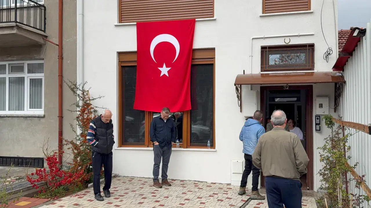Şehit Binbaşı Taştekin’in şehadet haberi Isparta’daki baba ocağına verildi