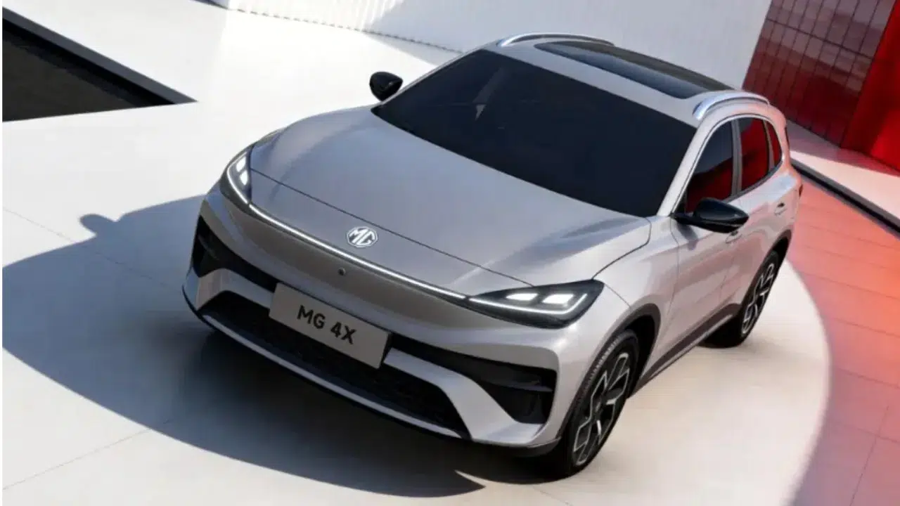 Yeni MG 4X tanıtıldı : Sıvı-katı hal pil teknolojisiyle BYD Atto 2’ye iddialı rakip