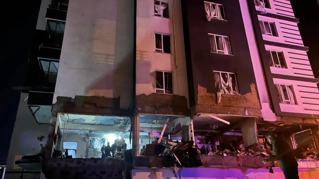 Niğde'de doğal gaz patlaması : Çok sayıda yaralı var