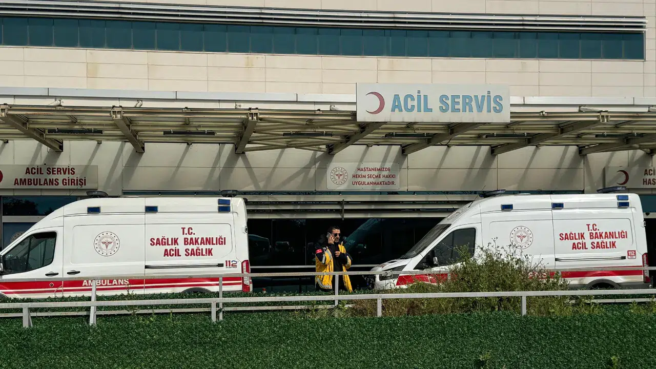 İzmir'de 1 yaşındaki bebek şalgam suyu dolu kovaya düştü, hayatını kaybetti