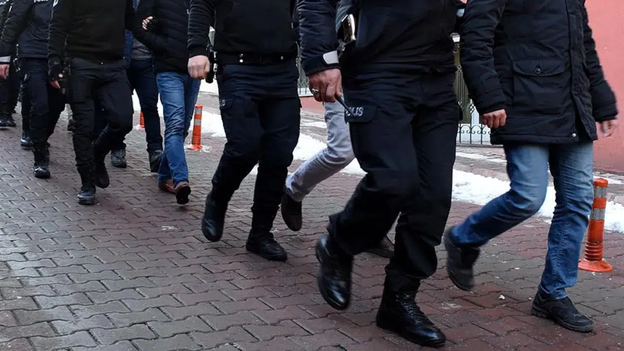 Tekirdağ'da silah kaçakçılığı operasyonu : 19 şüpheli tutuklandı