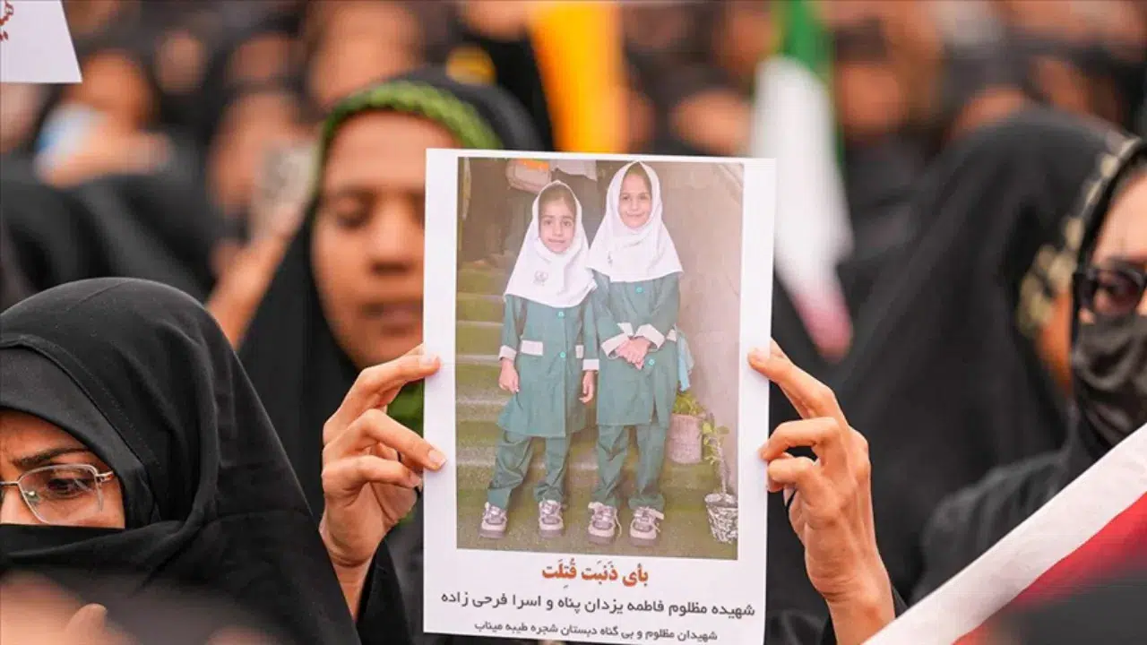 İran'da bilanço ağırlaşıyor : 230'dan fazla çocuk hayatını kaybetti