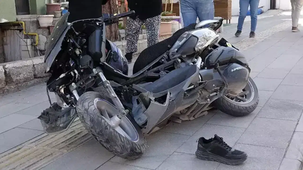 Burdur'da plakasını kapattığı motosikletle kaçtı, kaza yaptı : 392 bin 500 lira ceza