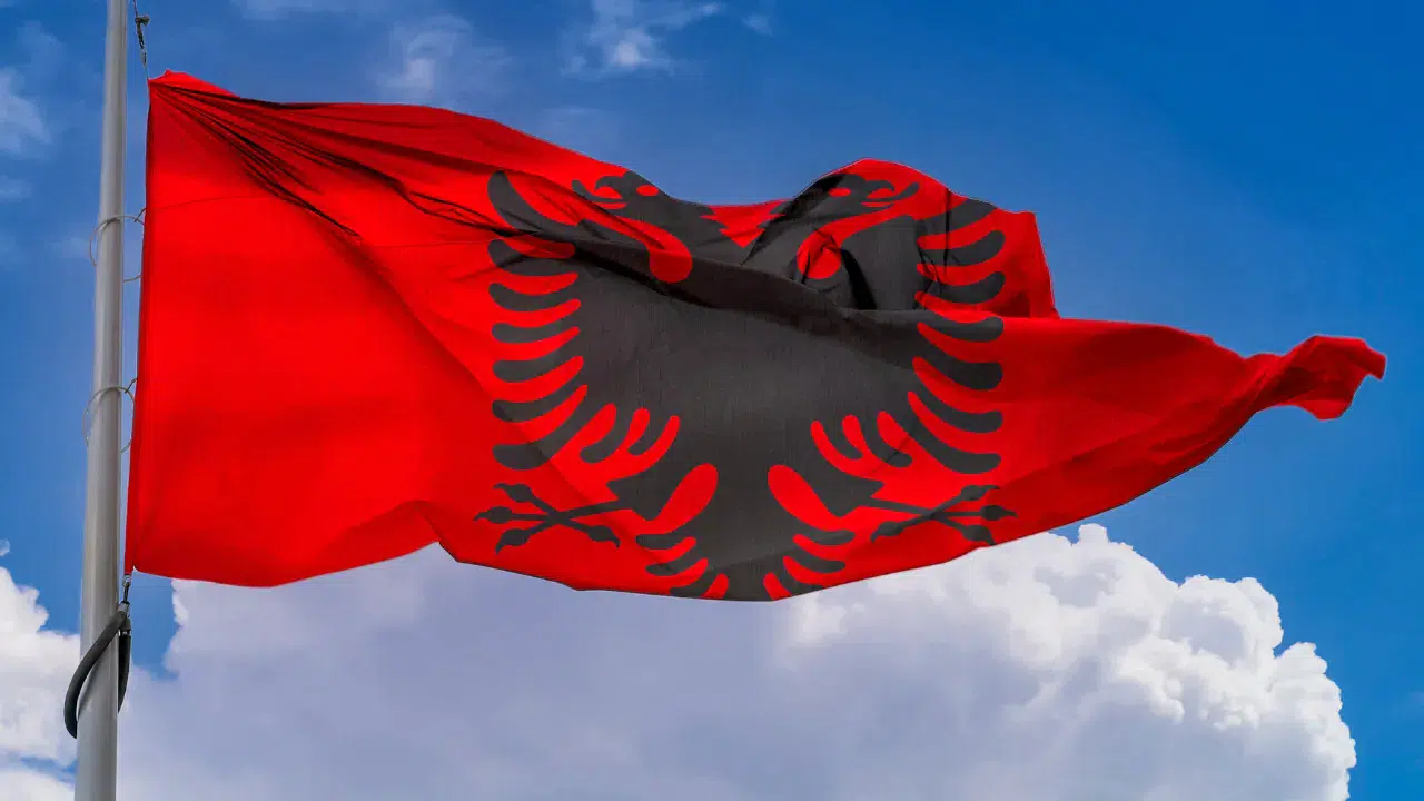 Arnavutluk Parlamentosu İran Devrim Muhafızları Ordusu’nu terör örgütü olarak ilan etti