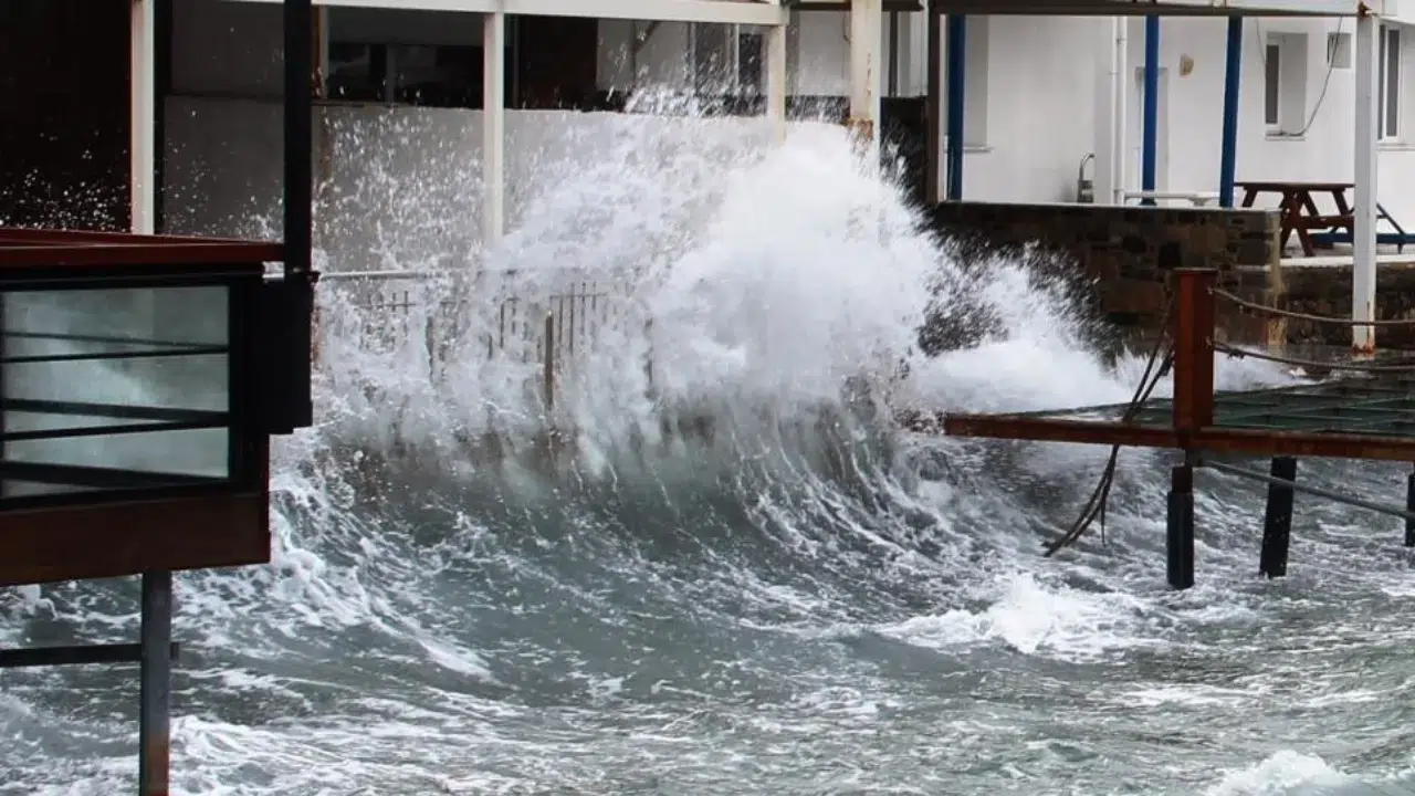 Meteoroloji uyardı : Güney Ege'ye fırtına geliyor
