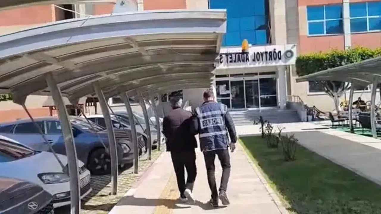 Hatay'da kavga : Komşusunu bıçakladı