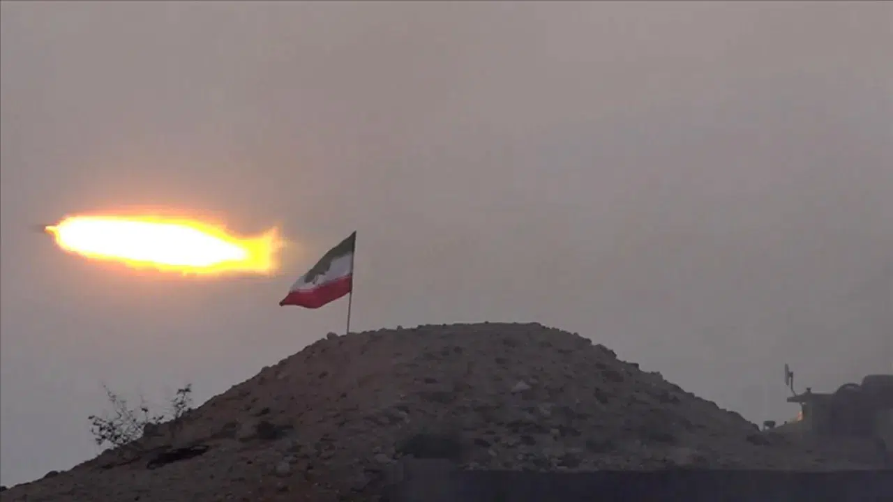 İran, Hayfa, Tel Aviv ve Kuveyt’teki ABD üslerinin vurulduğunu duyurdu