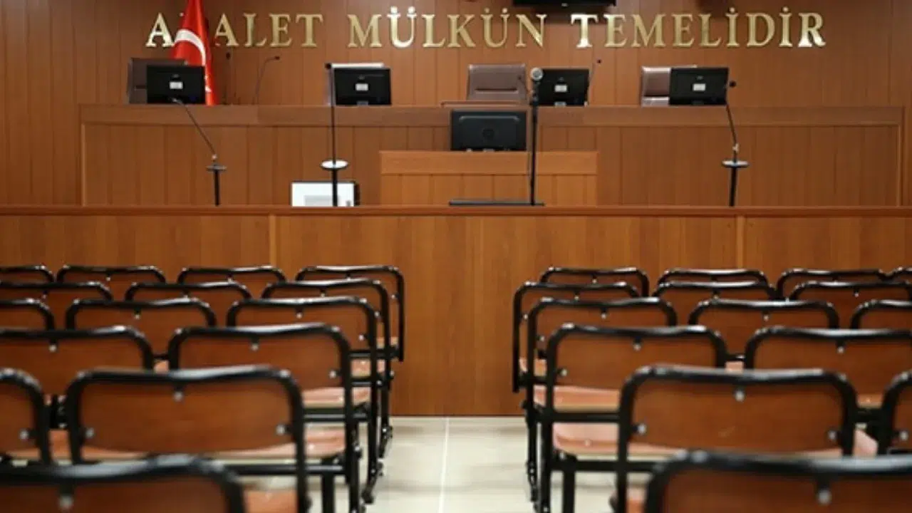 Adana'da 3 kişiyi öldüren sanığın yargılanmasına devam edildi