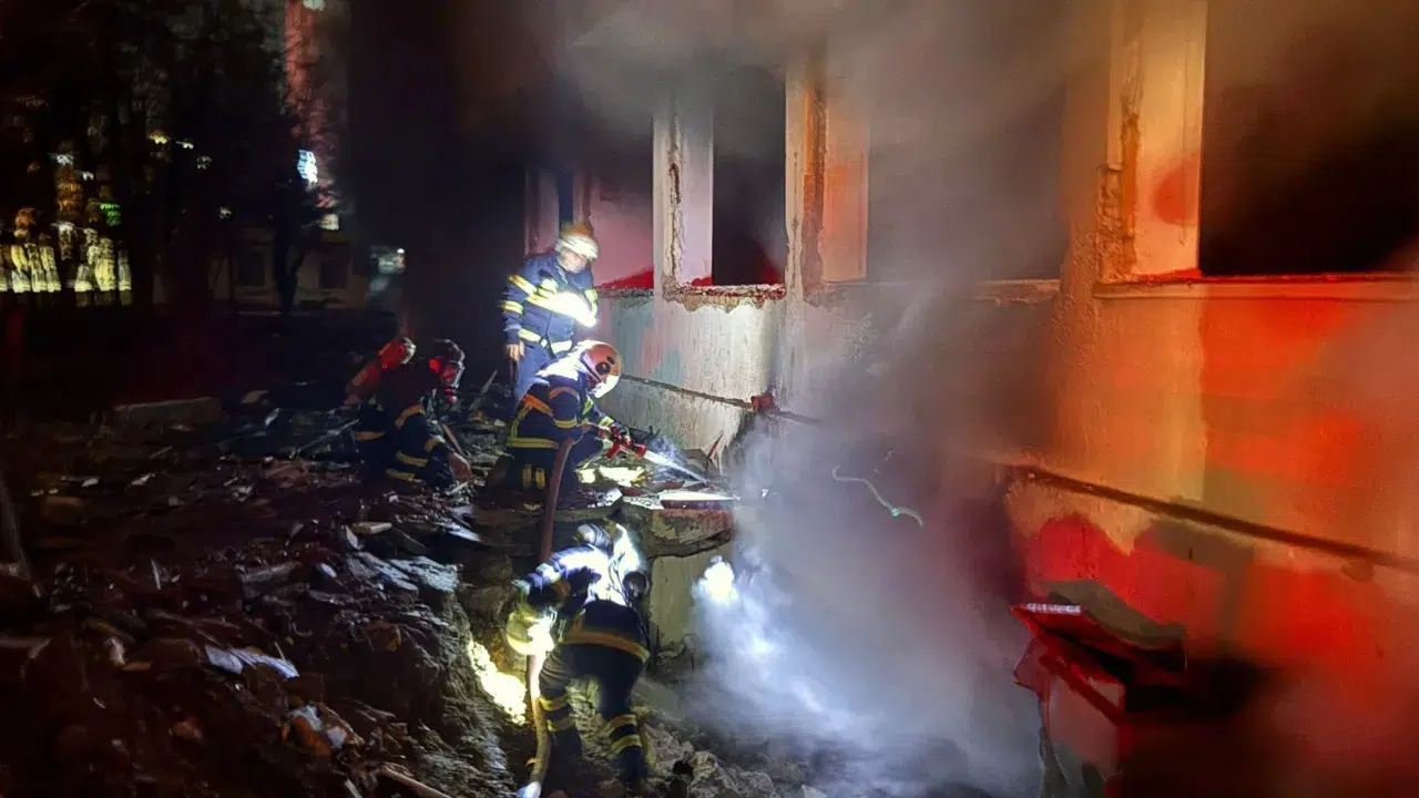 Siirt'te yangın : Eski üniversite yerleşkesi alev alev yandı