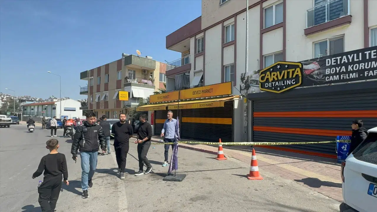 Antalya'da esnaf kavgası kanlı bitti : 1 ölü, 2 ağır yaralı