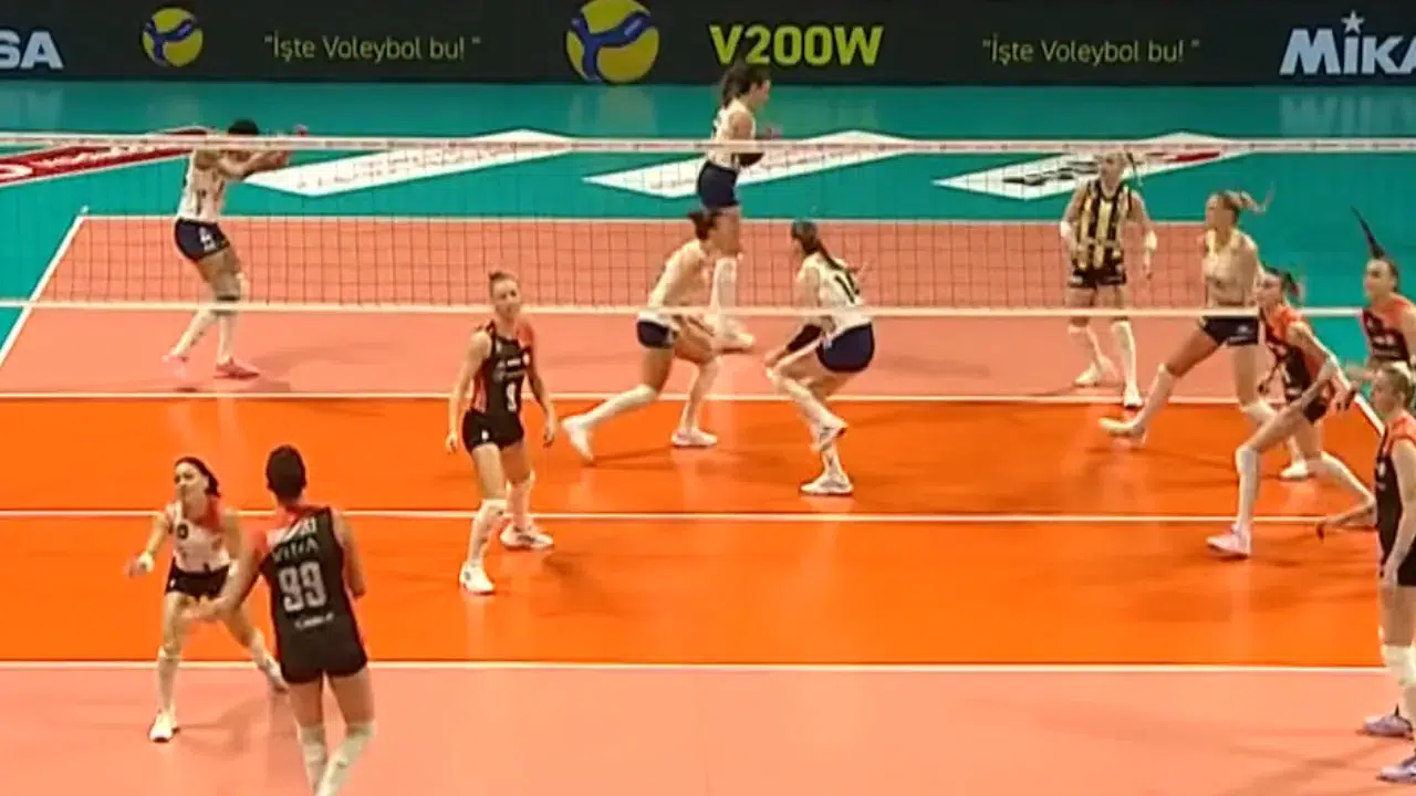 Kupa Voley’de devlerin savaşı bugün başlıyor : VakıfBank, Eczacıbaşı, Fenerbahçe ve Galatasaray Ankara’da!