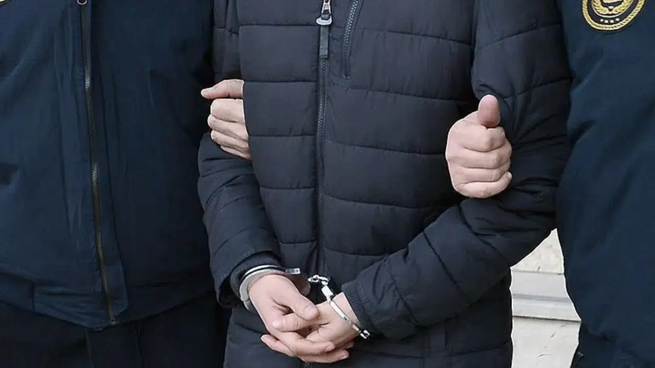 Hakkari'de uyuşturucu operasyonu : 6 tutuklu