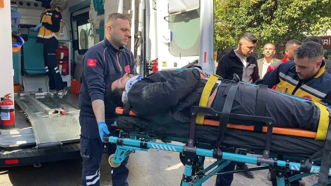 Aydın'da motosiklet ile otomobil çarpıştı : 1 sürücü yaralandı