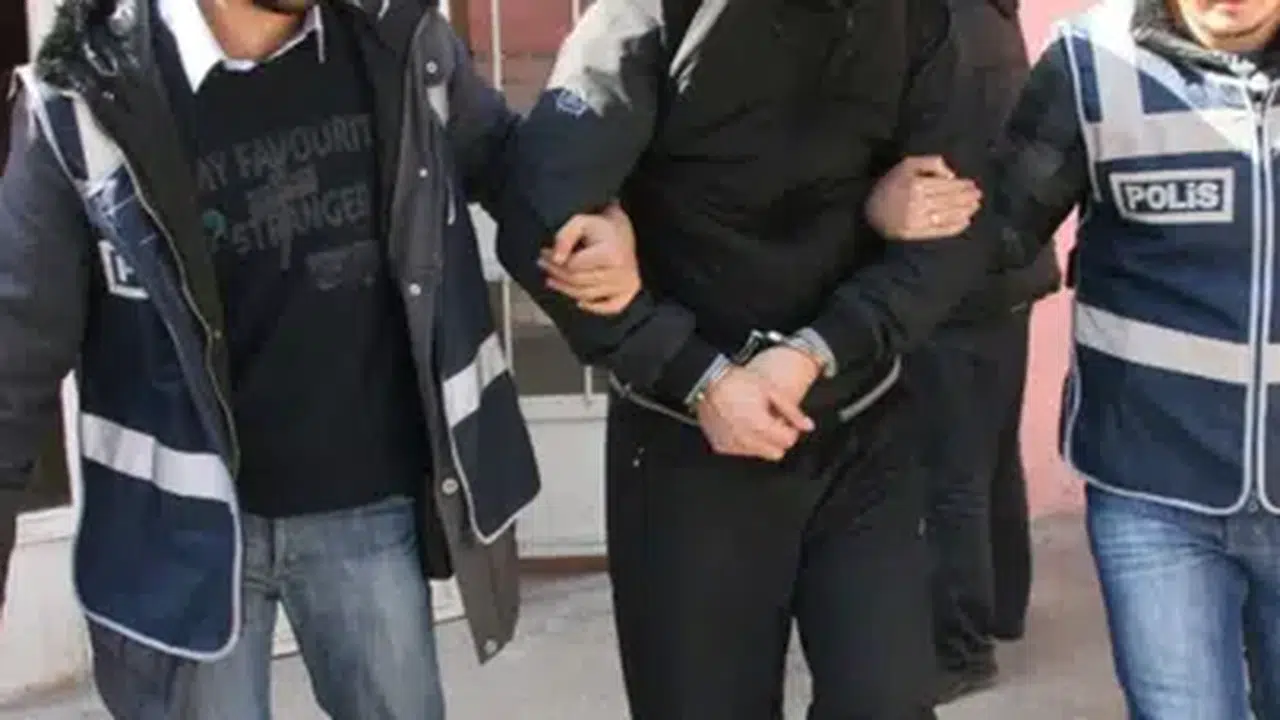 Ankara'da kurye teslim etmesi gereken telefonu çaldı : Soruşturma başlatıldı