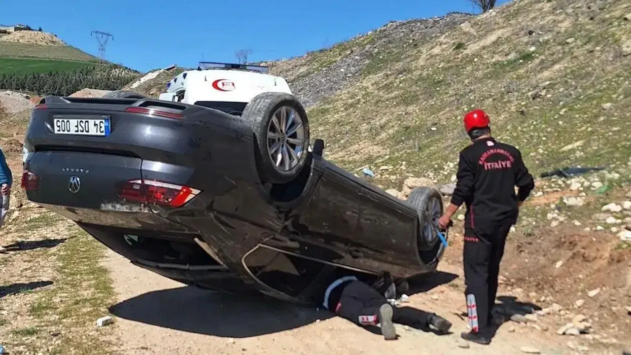 Kahramanmaraş’ta otomobil uçuruma yuvarlandı : 1 yaralı