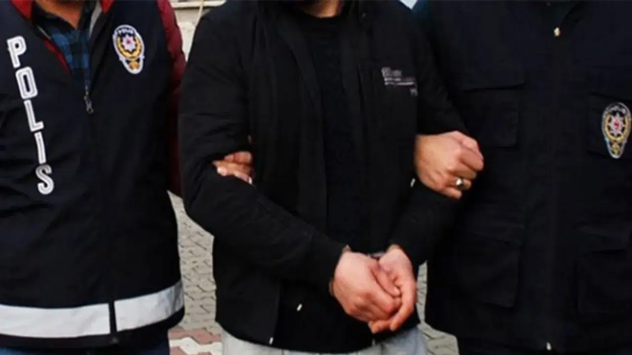 Mersin'de DEAŞ operasyonu : 4 şüpheliden 3'ü tutuklandı