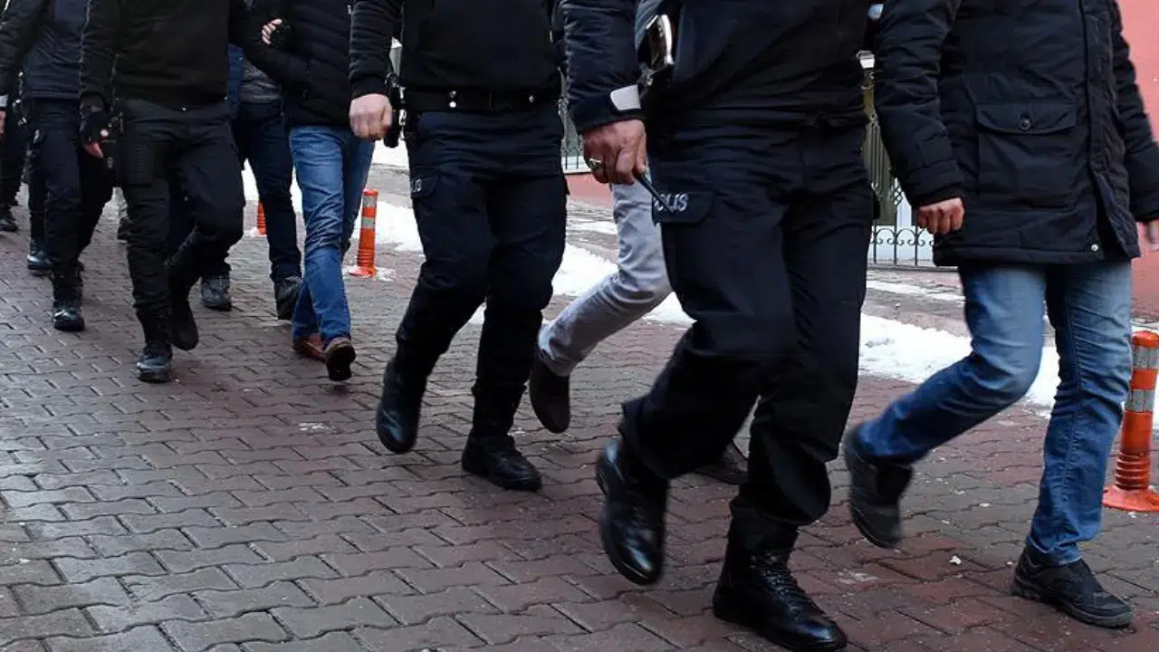 Kayseri'de FETÖ operasyonu : 7 firari hükümlü yakalandı