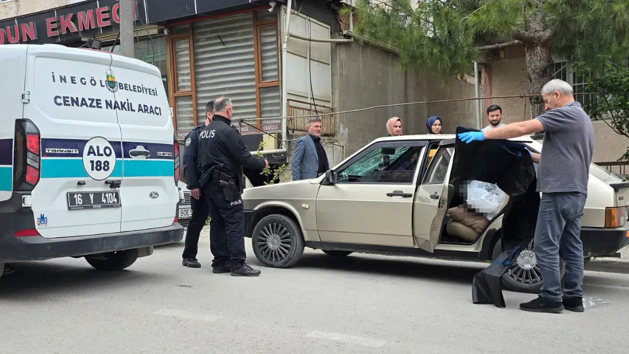Bursa'da 22 yaşındaki genç otomobilin içinde ölü bulundu