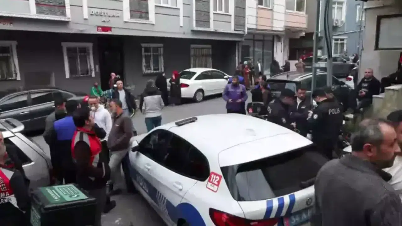 Sarıyer’de korkutan toprak kayması : 6 bina boşaltıldı!