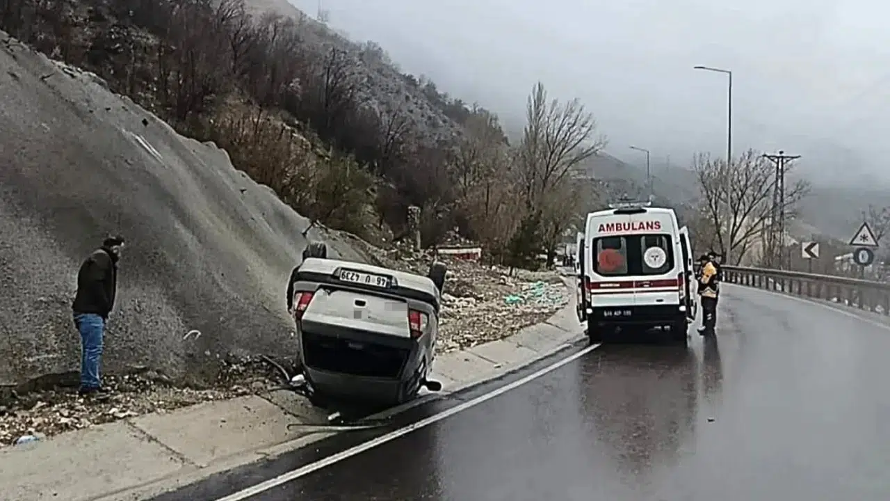 Malatya'da bir araç ters takla attı : 5 yaralı