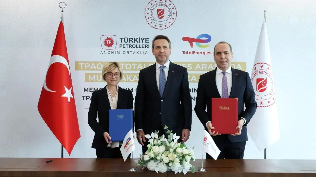 Bakan Bayraktar : Uluslararası deneyimle enerjideki tam bağımsızlık yürüyüşüne güç katacağız