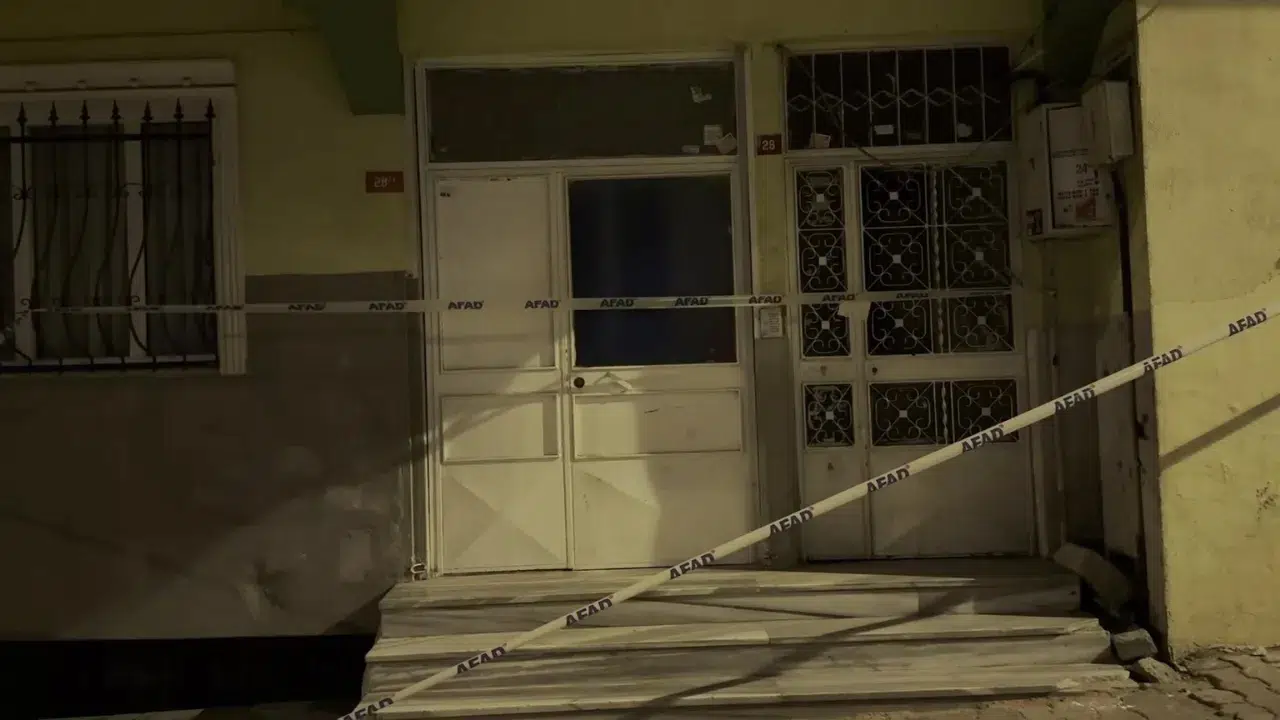 Esenyurt'ta ilaçlama yapan aileden 7 kişi zehirlendi