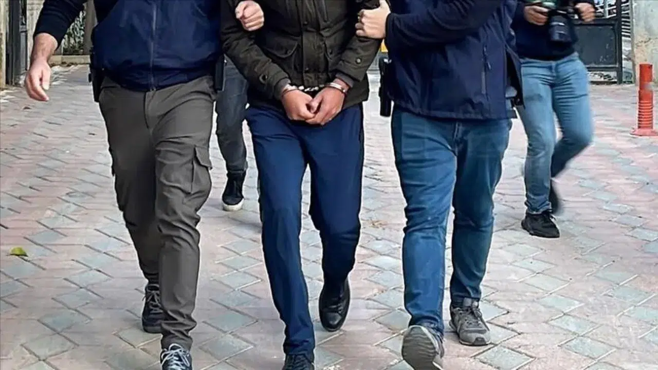 Q Bank tefecilik operasyonunda ikinci dalga : 4 yönetici gözaltına alındı