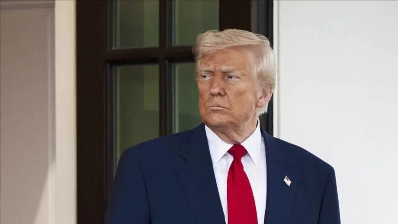 Trump : Hürmüz Boğazı sularına mayın döşeyen her türlü tekneyi batırma emri verdim