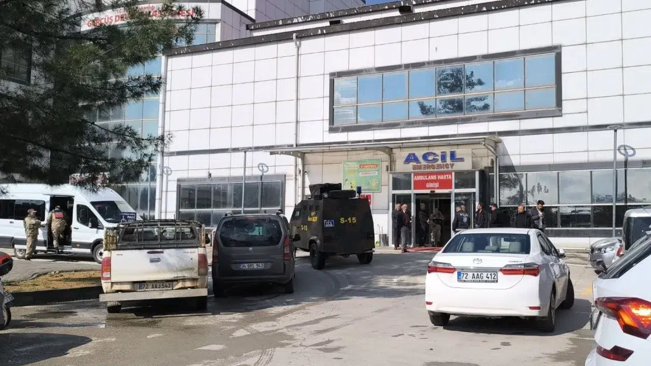 Batman Gercüş’te bıçaklı kavga : 1 kişi hayatını kaybetti