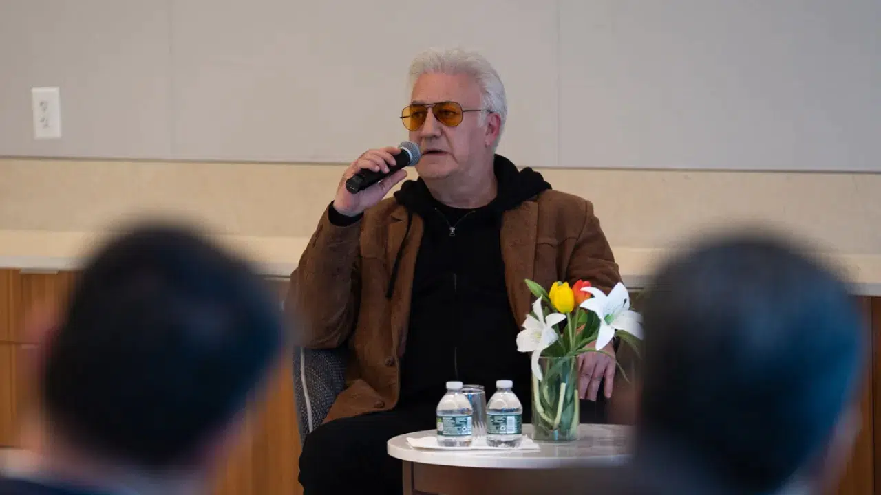 Tamer Karadağlı New York’ta Türk tiyatrosunu anlattı : Türkevi’nde özel buluşma