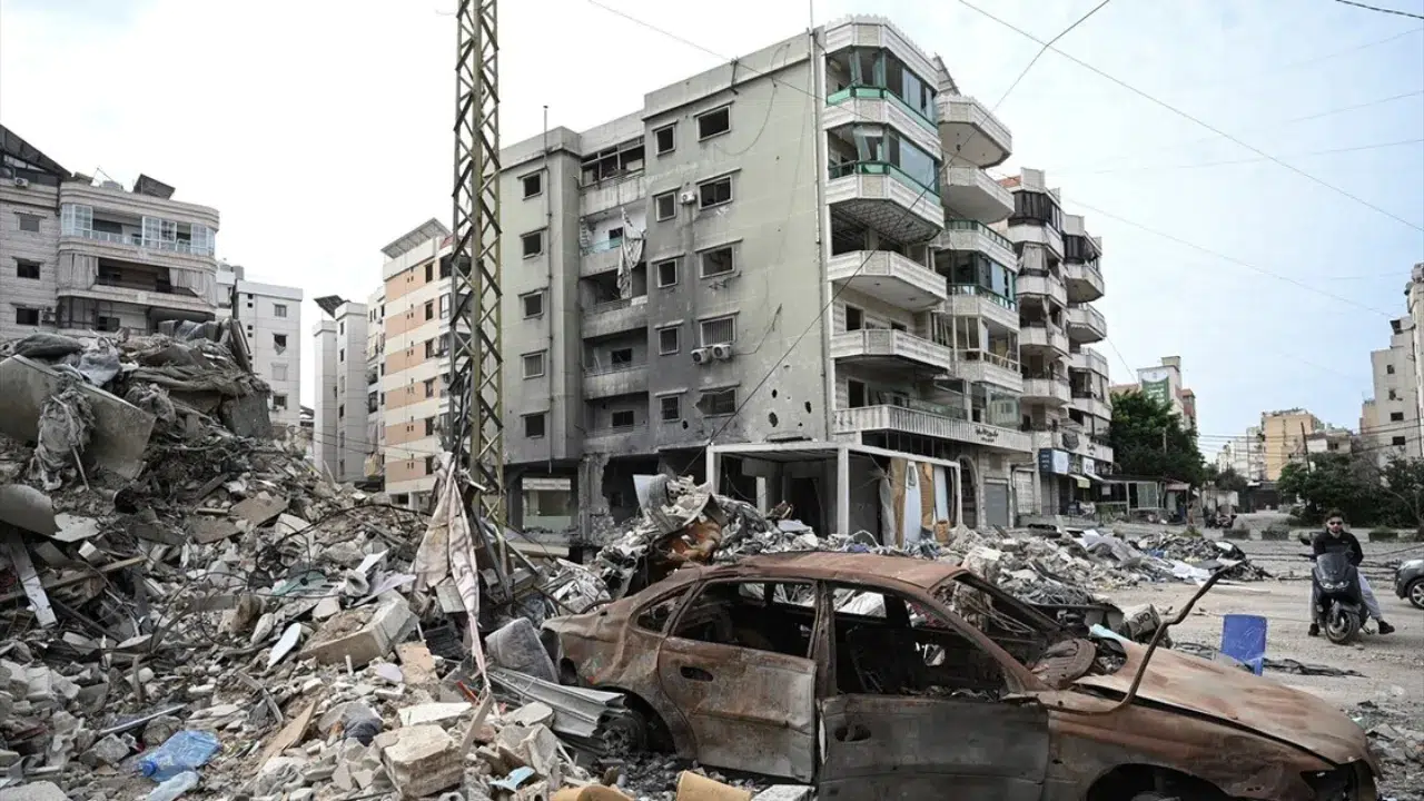 Lübnanlılar, ateşkesin uzatılmasının ardından evlerine dönmeye başladı