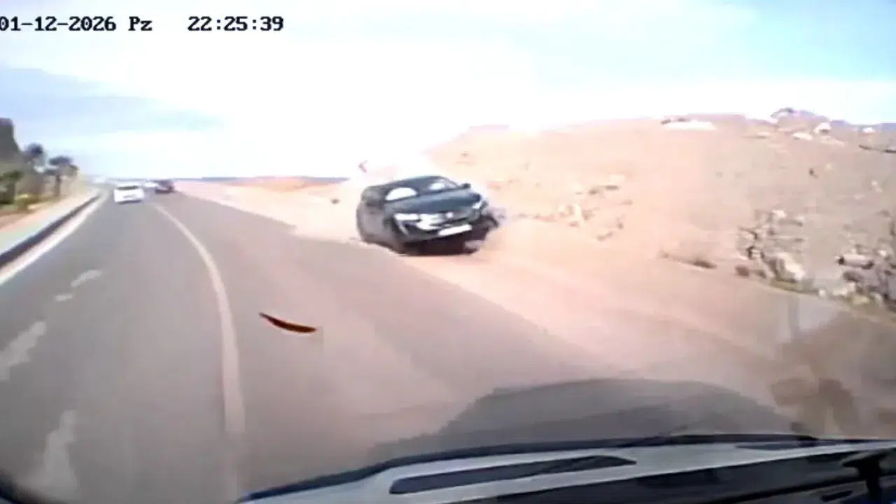 Zonguldak'ta kaza : Otomobil kontrolden çıktı, sürücü yaralandı