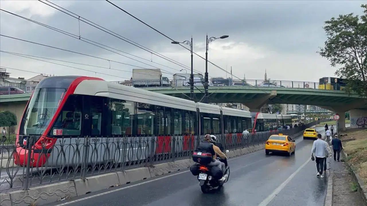 Kabataş-Bağcılar Tramvay Hattı'nda arıza yaşandı