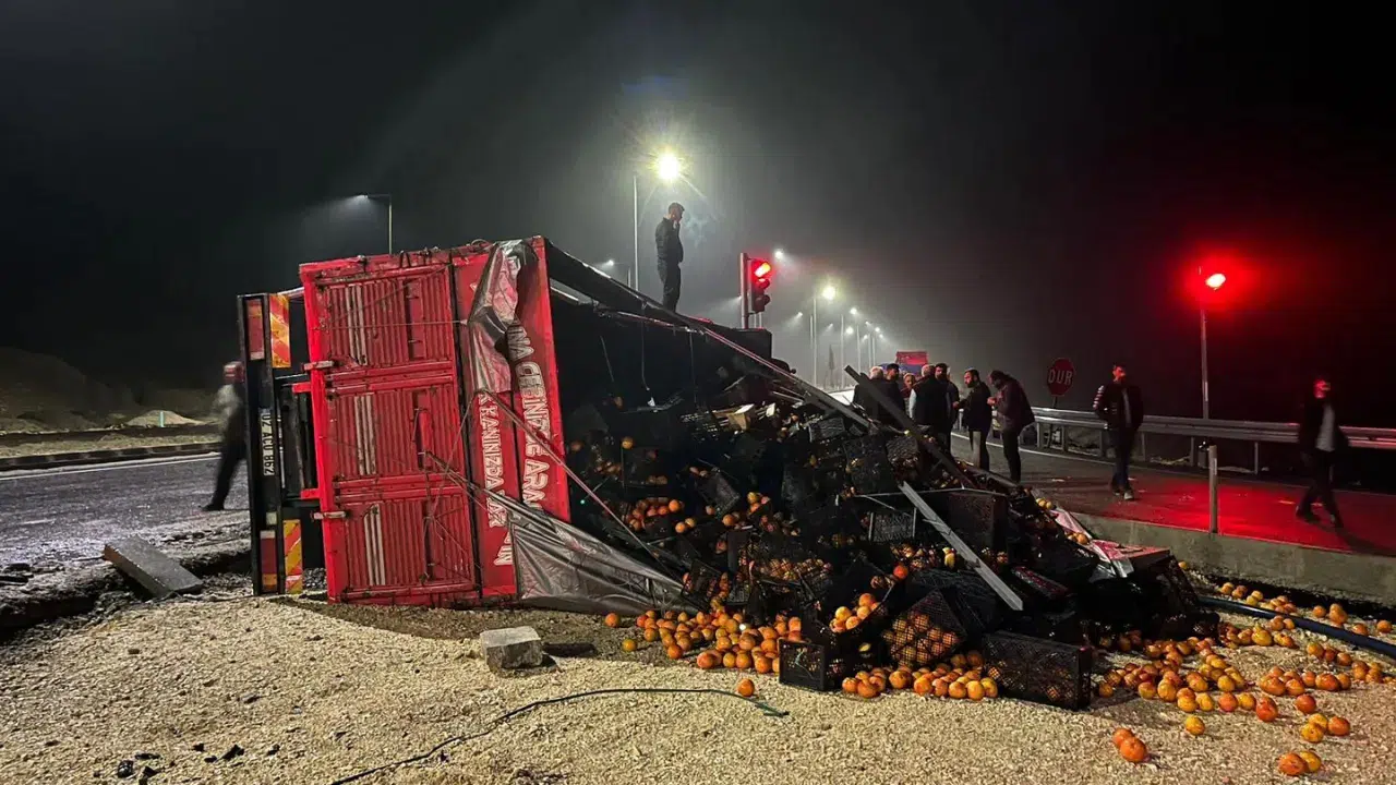 Adıyaman'da zincirleme kaza : 4 kişi yaralandı