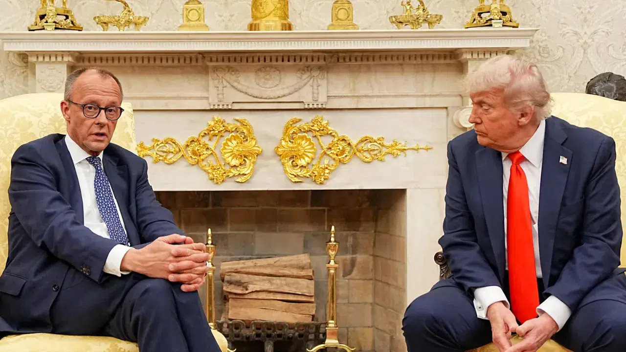 Trump, Almanya Başbakanı Merz'i hedef aldı : Zamanını bozuk ülkesini düzeltmeye harcamalı