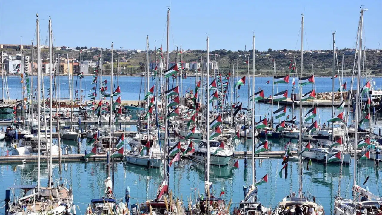 İsrailli bakandan Sumud Filosu açıklaması : Yunanistan'a teşekkür etti