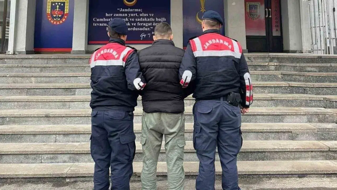 Manisa'da 10 yıl 8 ay hapis cezası olan firari hastanede yakalandı