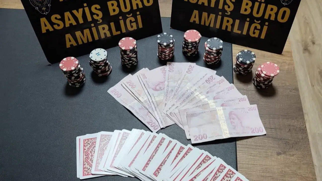 Aydın Kuşadası'nda kumar baskını : 185 bin 664 TL idari para cezası kesildi