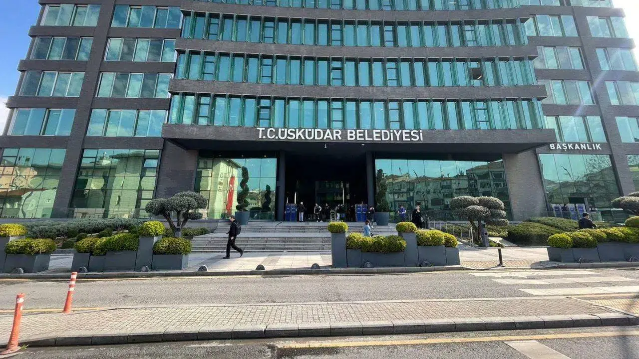 Üsküdar Belediyesi'ne yönelik soruşturmada 9 kişi hakkında tutukla talep edildi