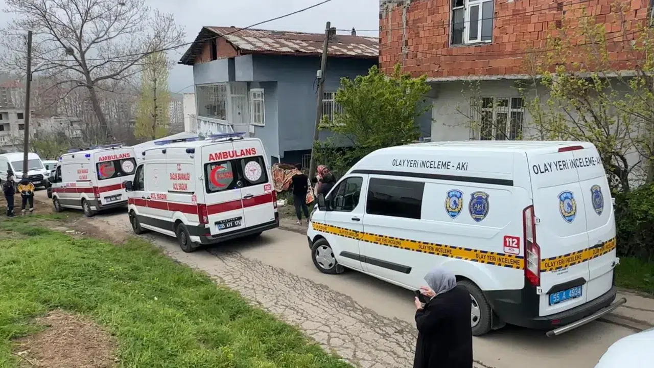 Samsun'da aile faciası : Annesini öldürüp intihar etti