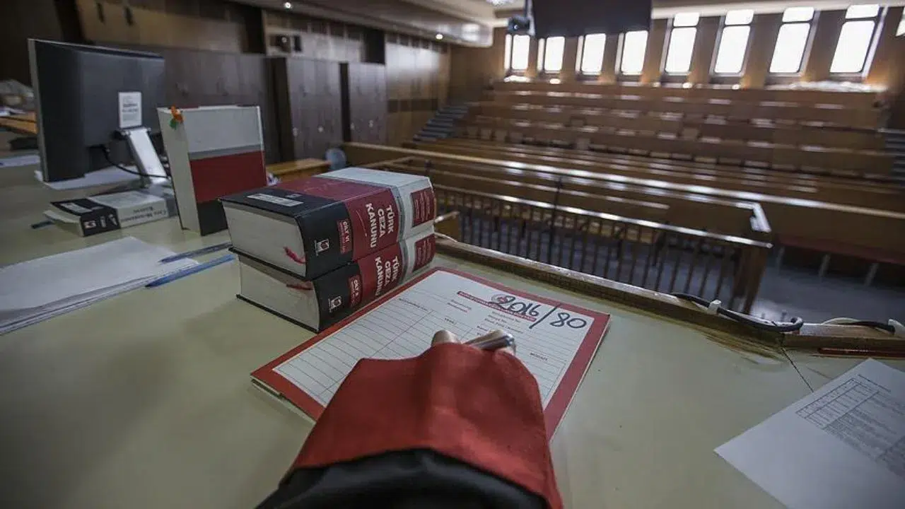 Ünlülere yönelik uyuşturucu operasyonunda 11 isim tutuklama talebiyle adliyede