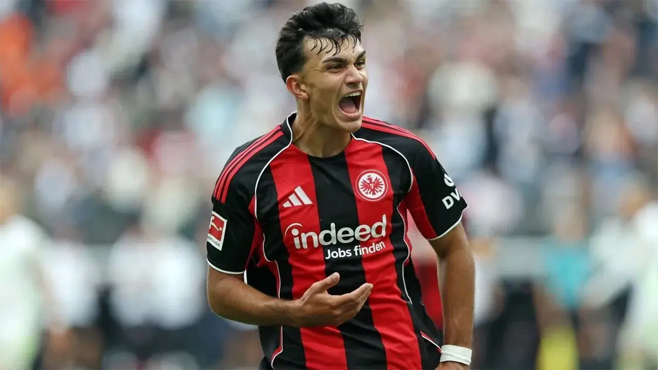Eintracht Frankfurt'ta Can Uzun Krizi Neden Yaşanıyor?