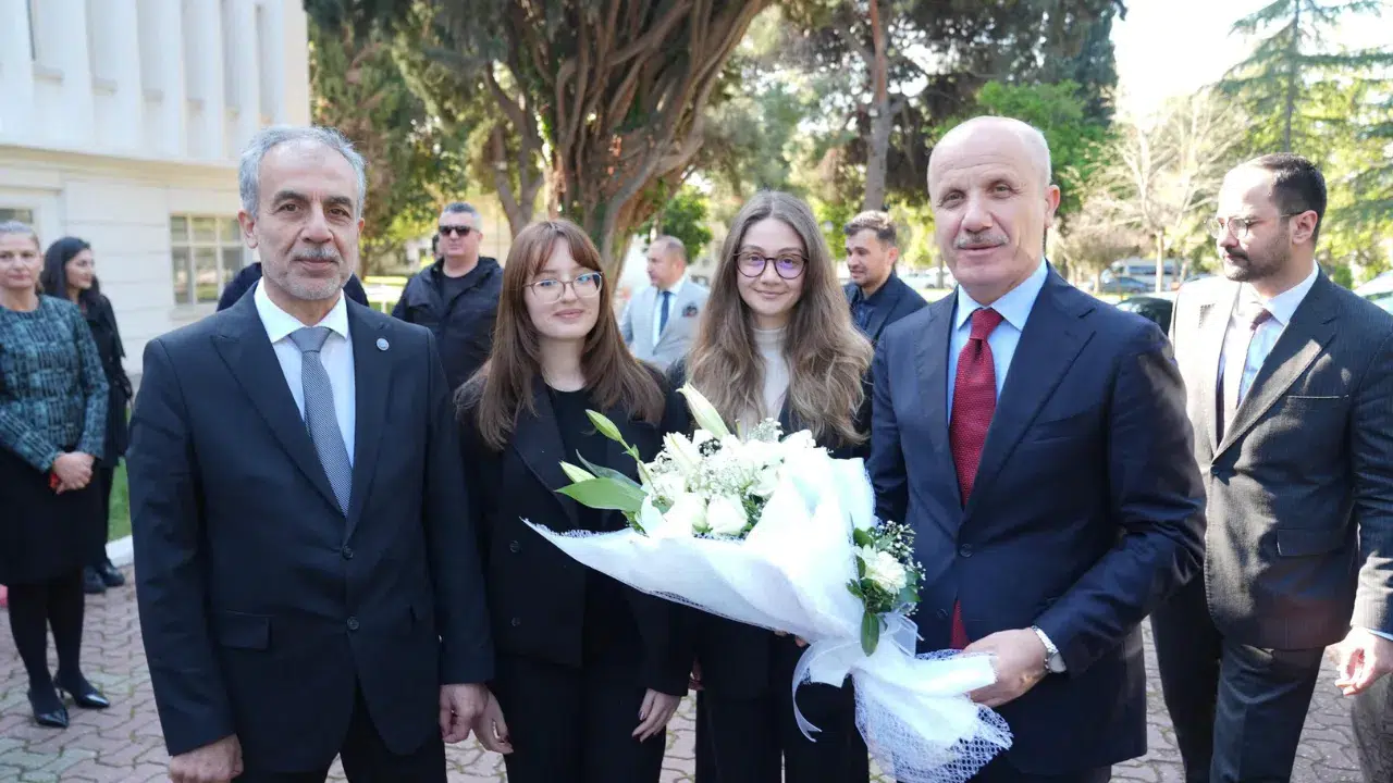 YÖK Başkanı Prof. Dr. Özvar Ege Üniversitesi'ni ziyaret etti