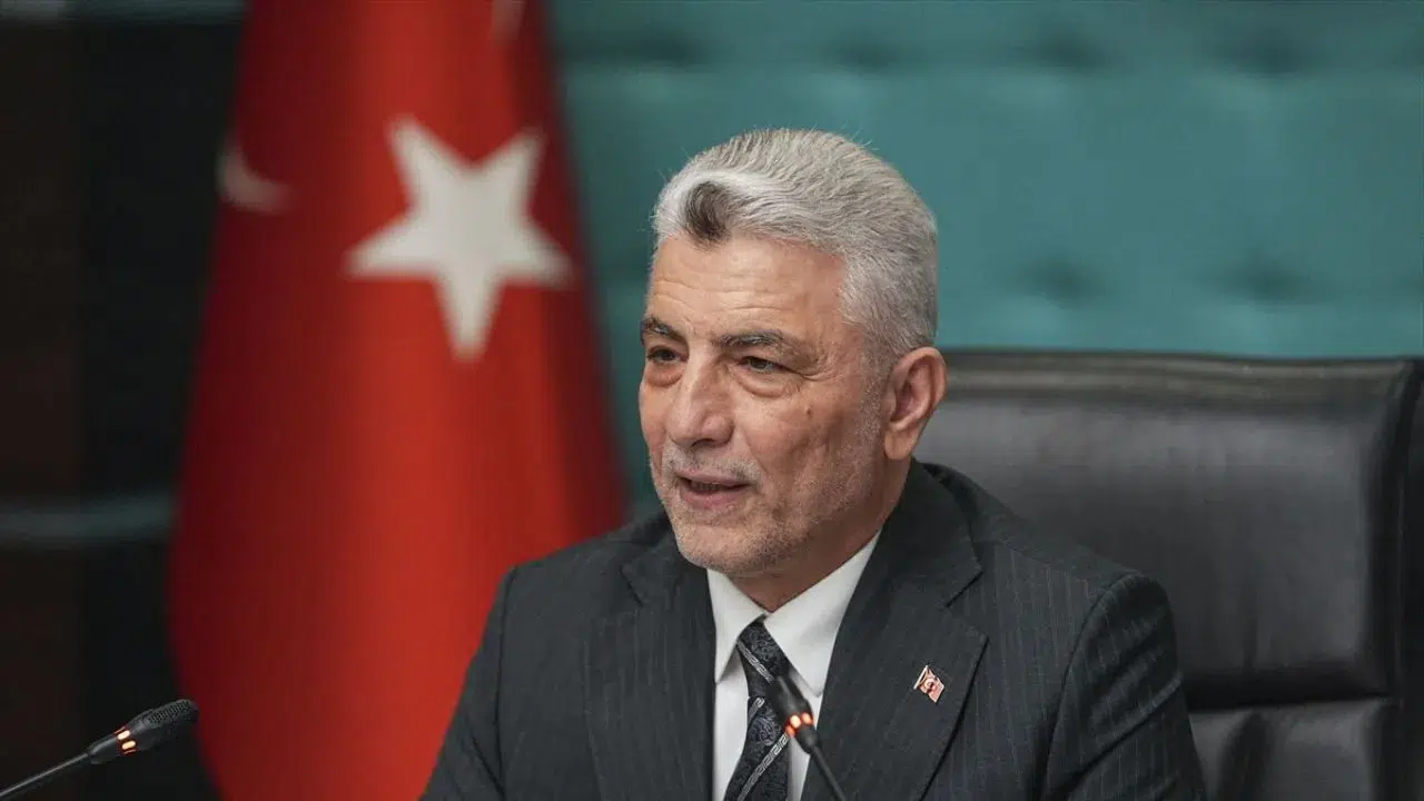 Bakan Bolat'tan ekonomi mesajı : Türkiye yatırımda güvenli liman