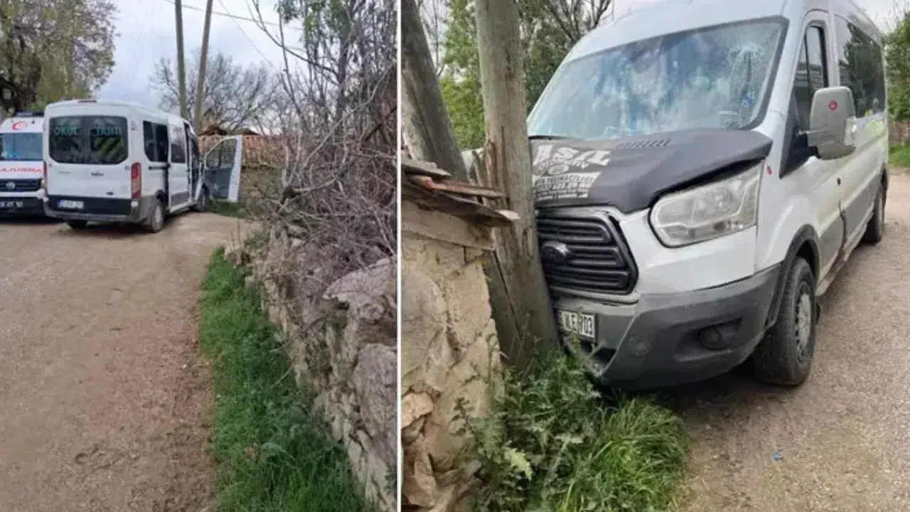 Samsun'da okul servisi elektrik direğine çarptı : 12 öğrenci yaralandı